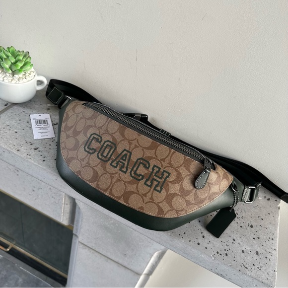 NWT Coach Warren Belt Bag In Signature Canvas With Varsity Motif - Picture 4 of 13